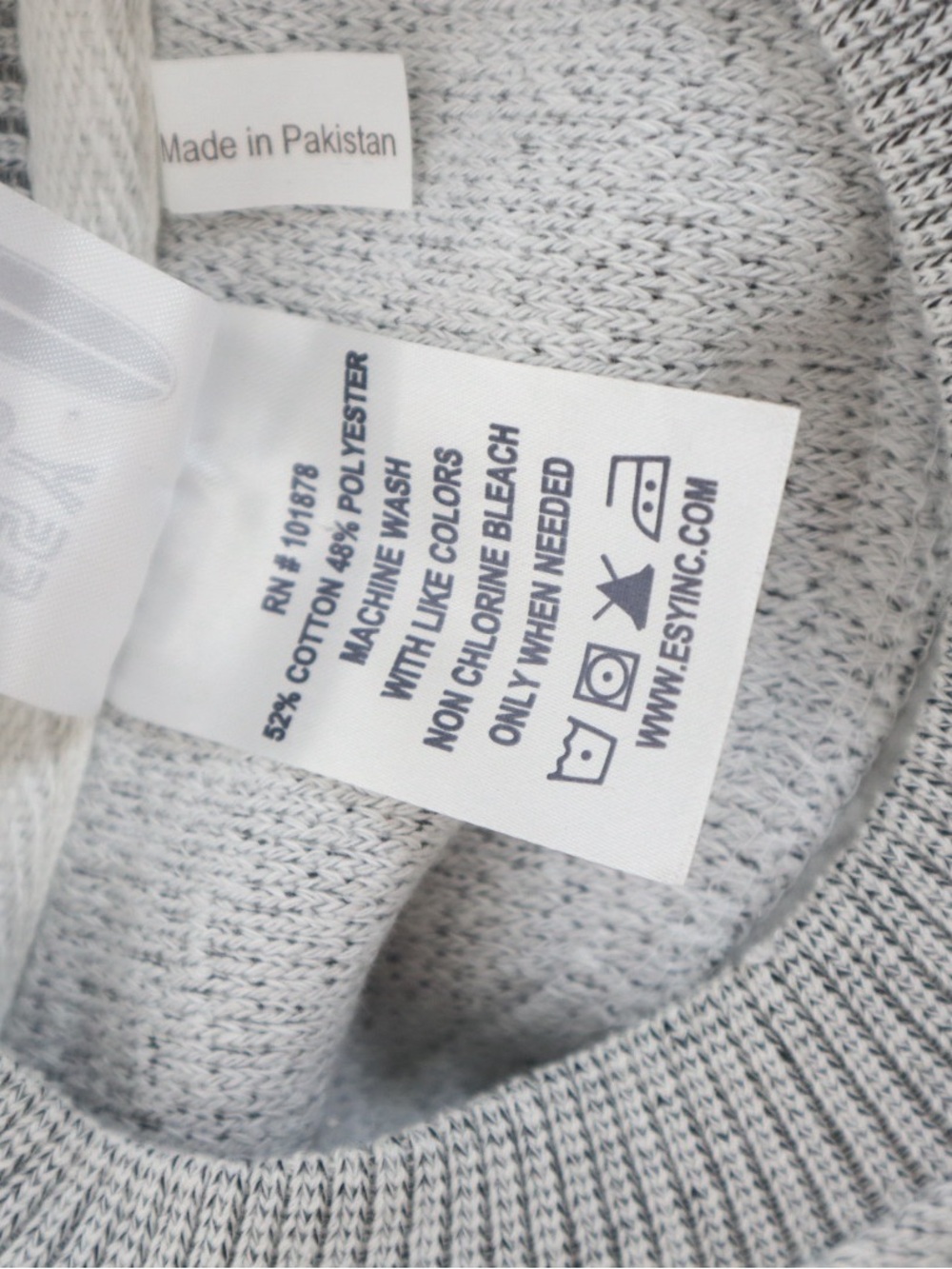 Boston Massachusetts Crewneck Sweater - Light Gray Collegiate Style - Picture 4 of 4